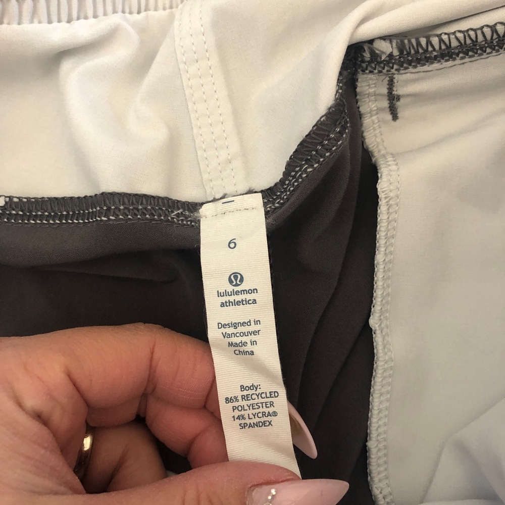 Lululemon crop jogger - Picture 3 of 3